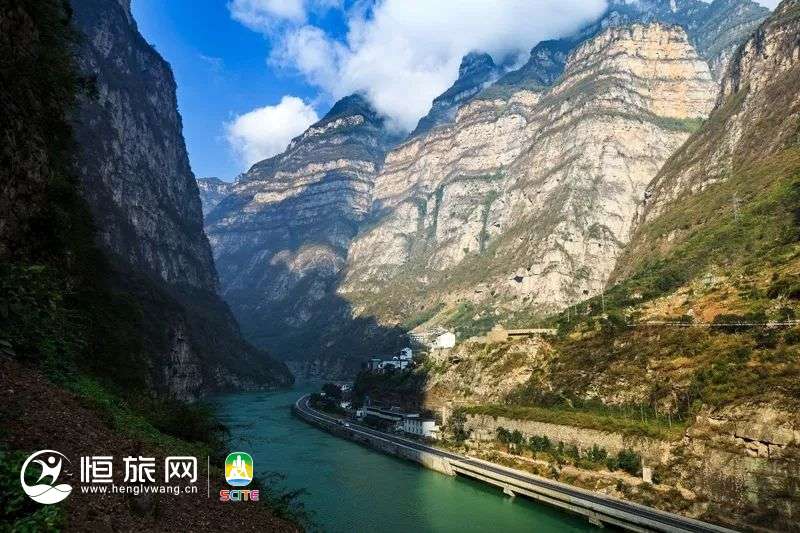 峨眉山,大渡河金口大峡谷入选"中国最美的地方"