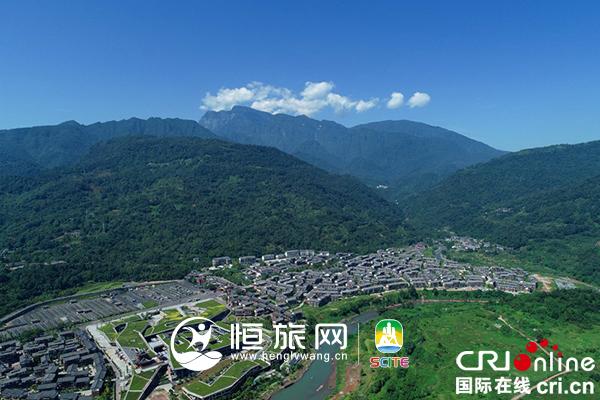 图片默认标题_fororder_秋高气爽峨眉山-(2)